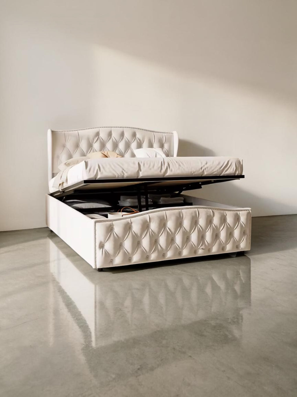 Royal Storage