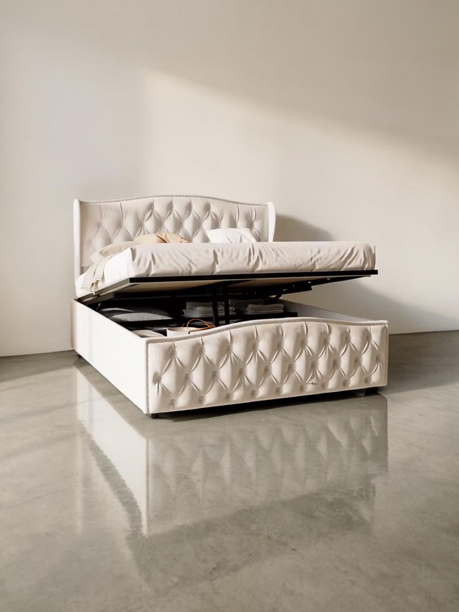 Royal Storage